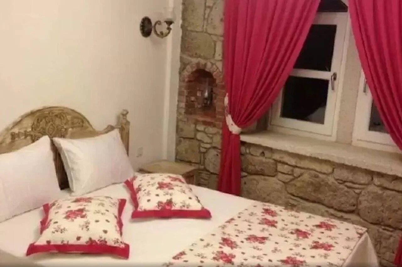 Ciftekuyu Hotel Alacati