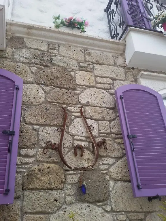 Ciftekuyu Hotel Alacati