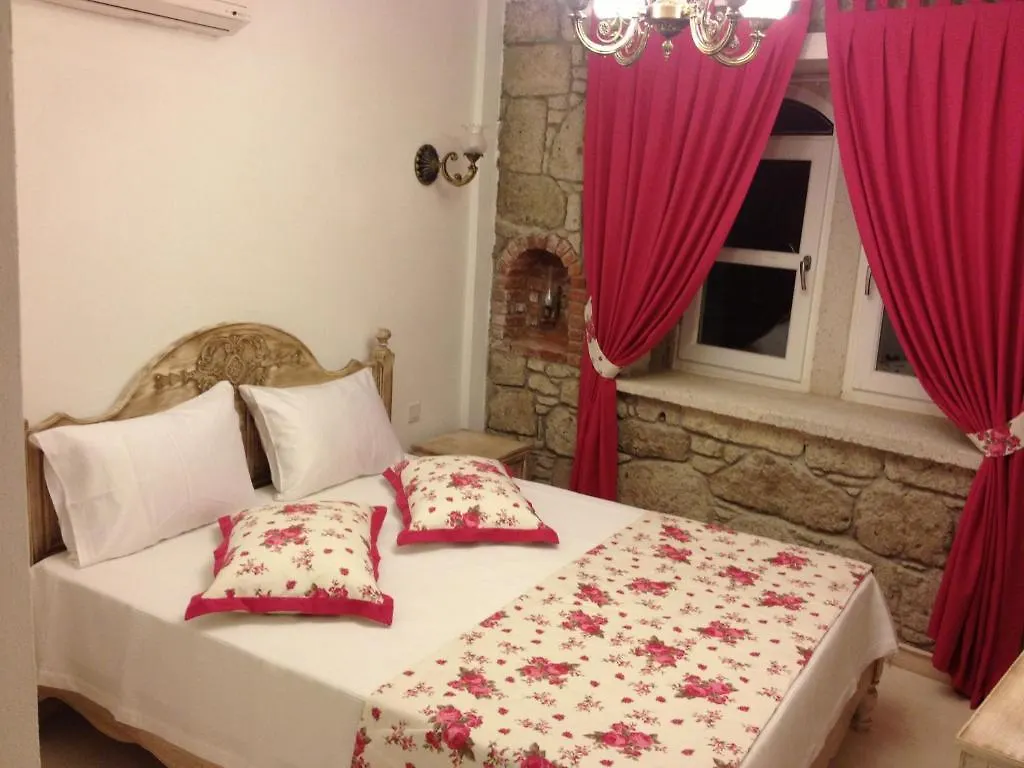 Ciftekuyu Hotel Alacati