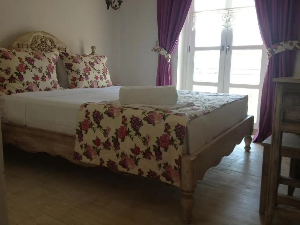 Ciftekuyu Hotel contacts
